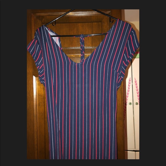 Dress, short sleeve, open back - Picture 3 of 4